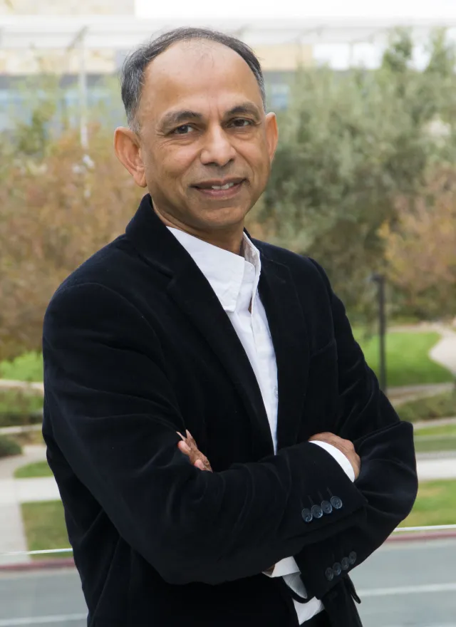 Portrait of Hemant Bhargava
