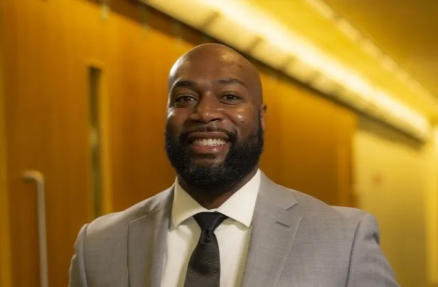 Headshot of Gabriel Coleman