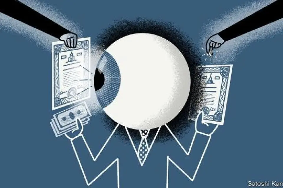 Investor with giant eyeball for a head making stock decisions