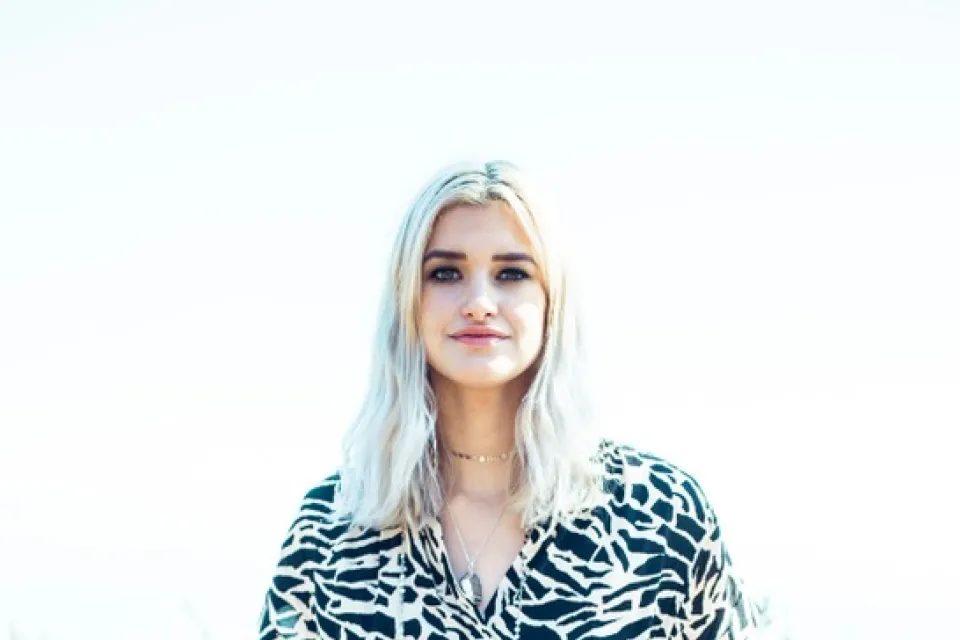 Headshot of Ingrid Isea-Smith