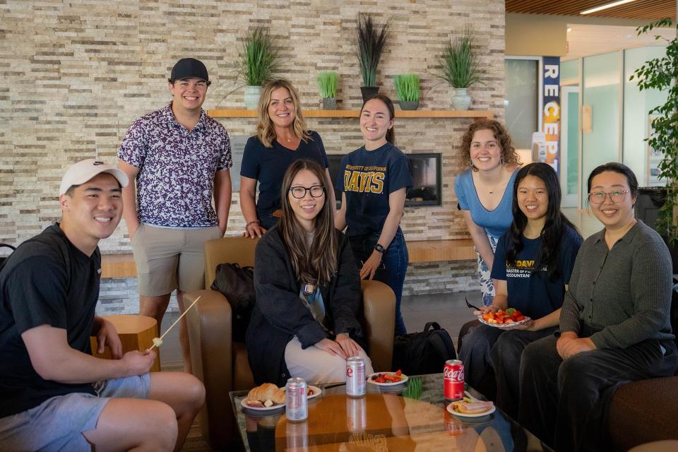 Students in Gallagher Hall lobby