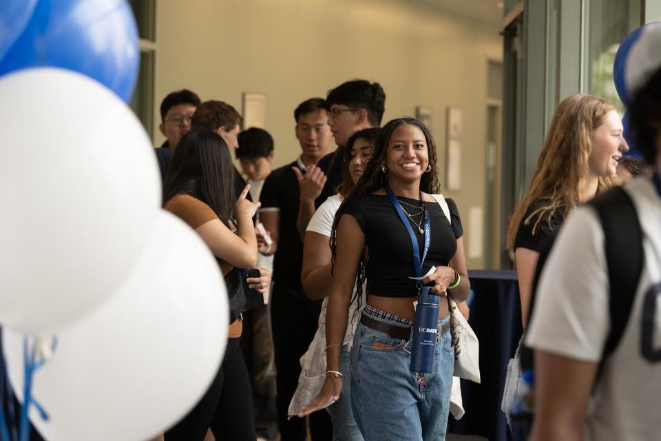 Business major students at orientation